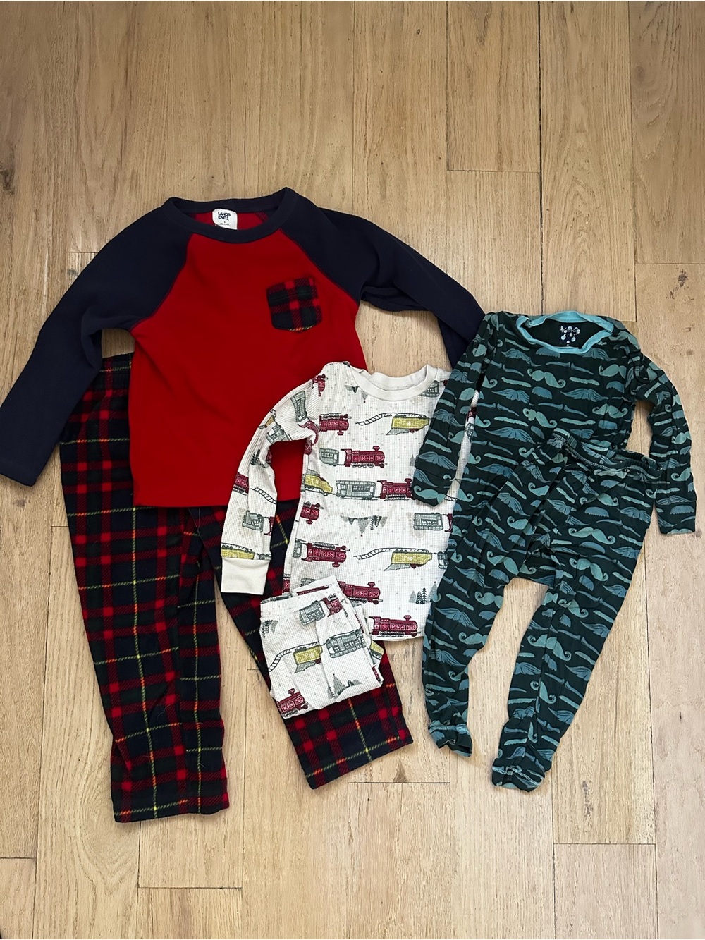 PJ BUNDLE - Picture 1 of 8